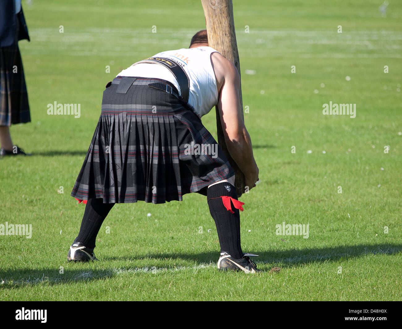 Caber toss hi-res stock photography and images - Alamy