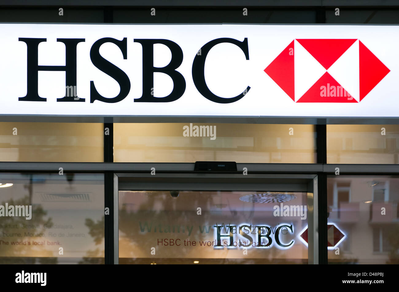 Hsbc logo and bank branch hi-res stock photography and images - Alamy