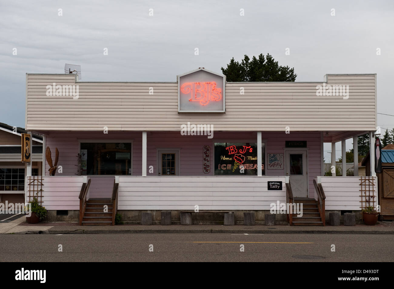 Florence, United States, an old ice cream shop titled BJ's in Old Town
