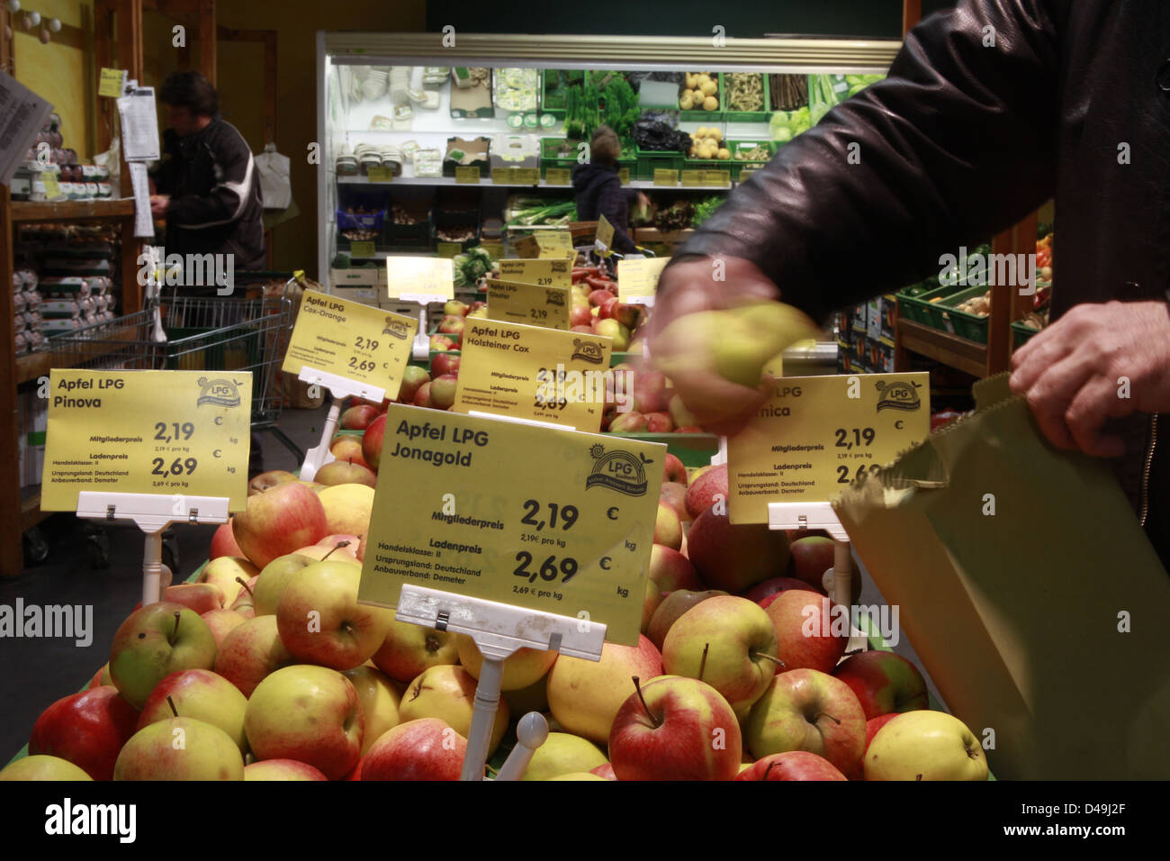 Berlin, Germany, apples in a branch of LPG Biomarkt Stock Photo