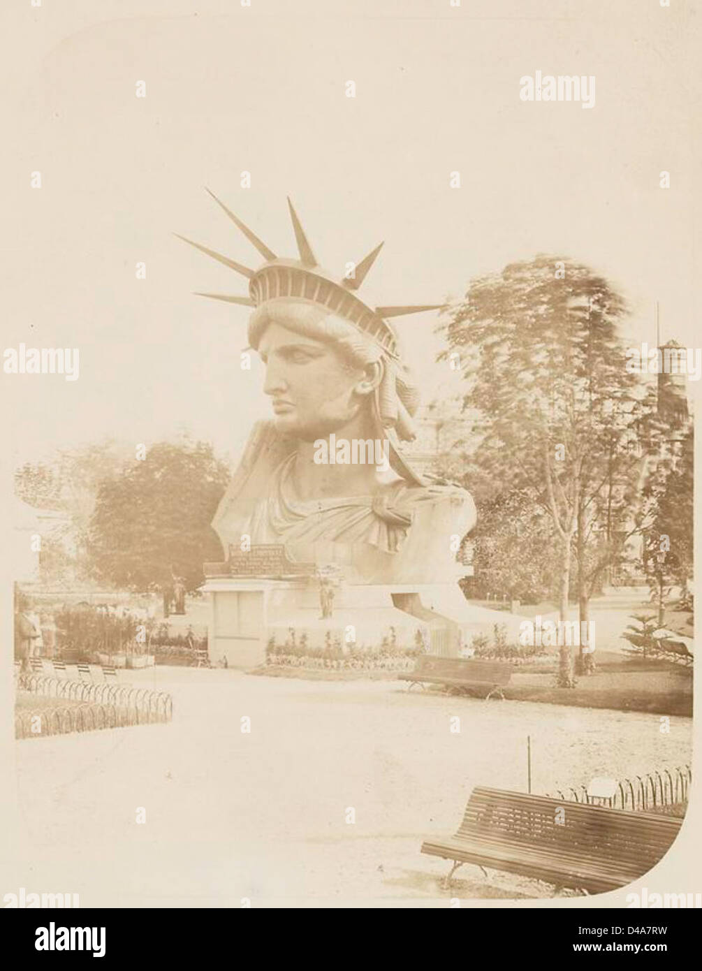 [Head of the Statue of Liberty on display in a park in Paris... Stock Photo