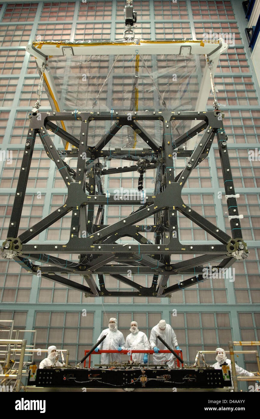James webb telescope structure hi-res stock photography and images - Alamy