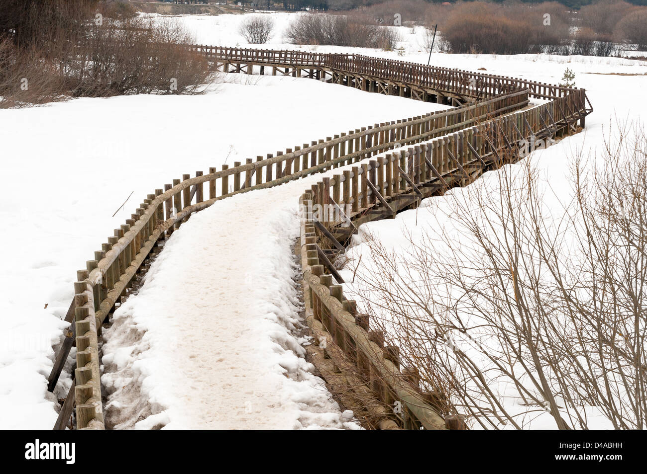 Pedestrian bridge over frozen hi-res stock photography and images - Alamy