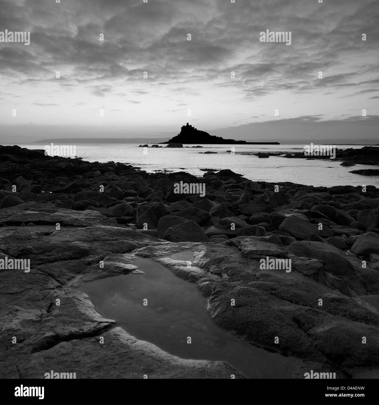 St michaels mount cornish Black and White Stock Photos & Images - Alamy
