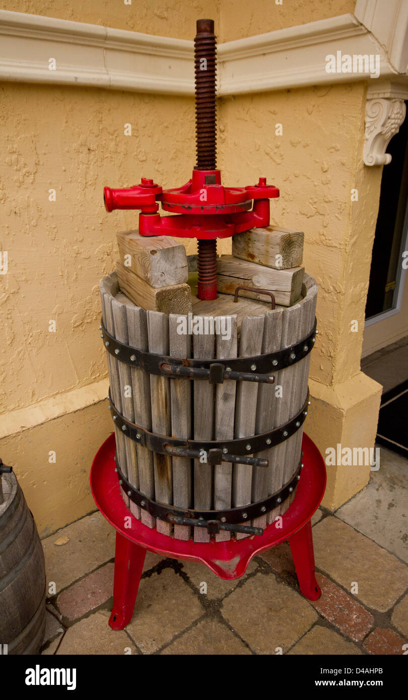 Antique wine press hires stock photography and images Alamy
