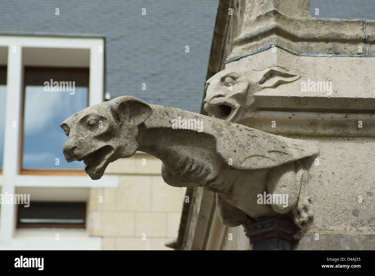 Entrance in to church hi-res stock photography and images - Alamy