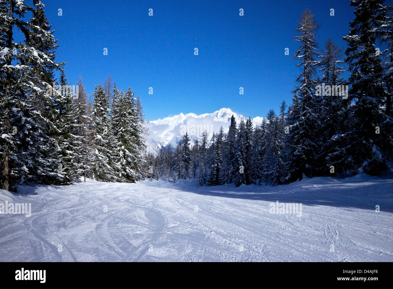 Early morning on the piste, Les Arcs, Savoie, France, Europe Stock Photo