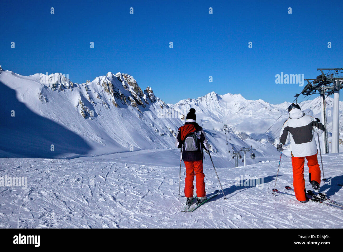 Skiers on Col de la Chal, 2600m, Les Arcs, Savoie, France, Europe Stock Photo