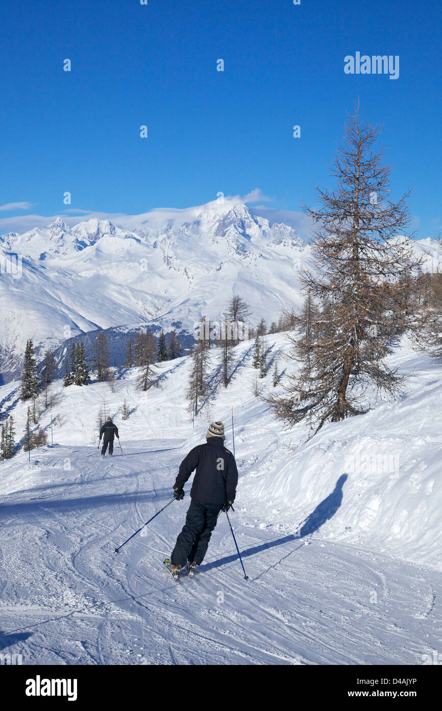 La Foret blue piste and Mont Blanc behind, Peisey-Vallandry, Les Arcs, Savoie, France, Europe Stock Photo