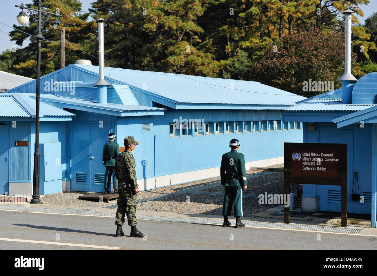 Demarcation line korea hires stock photography and images Alamy
