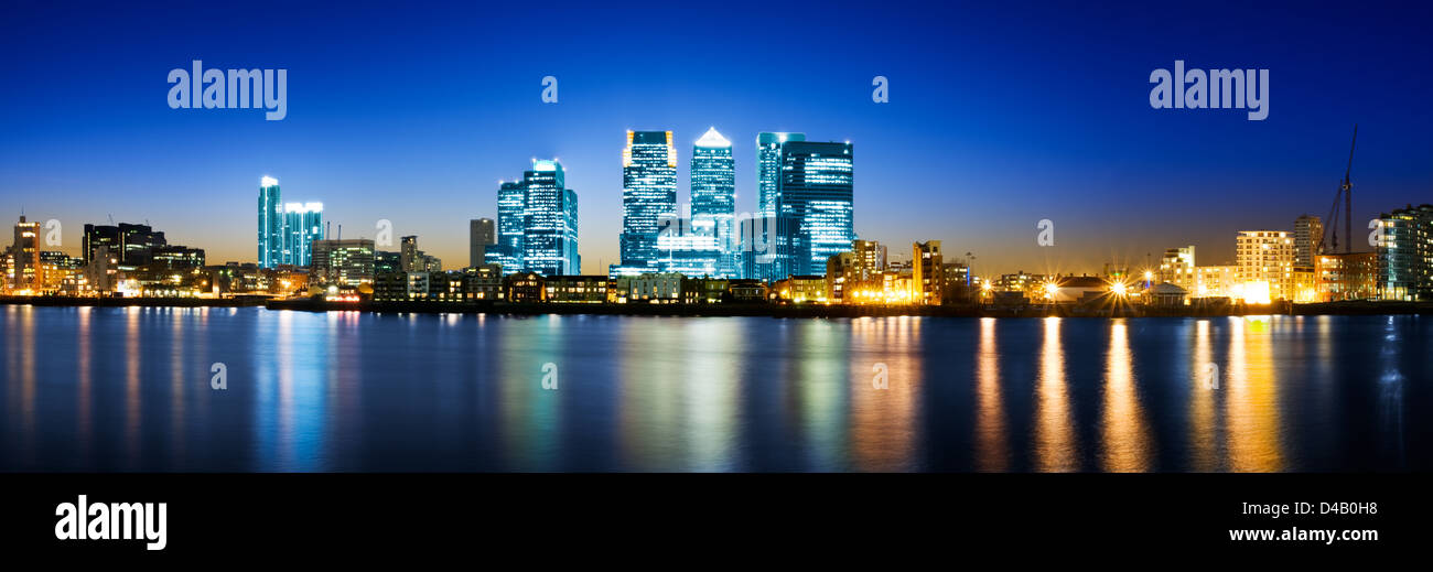 Canary wharf london england uk hi-res stock photography and images - Alamy