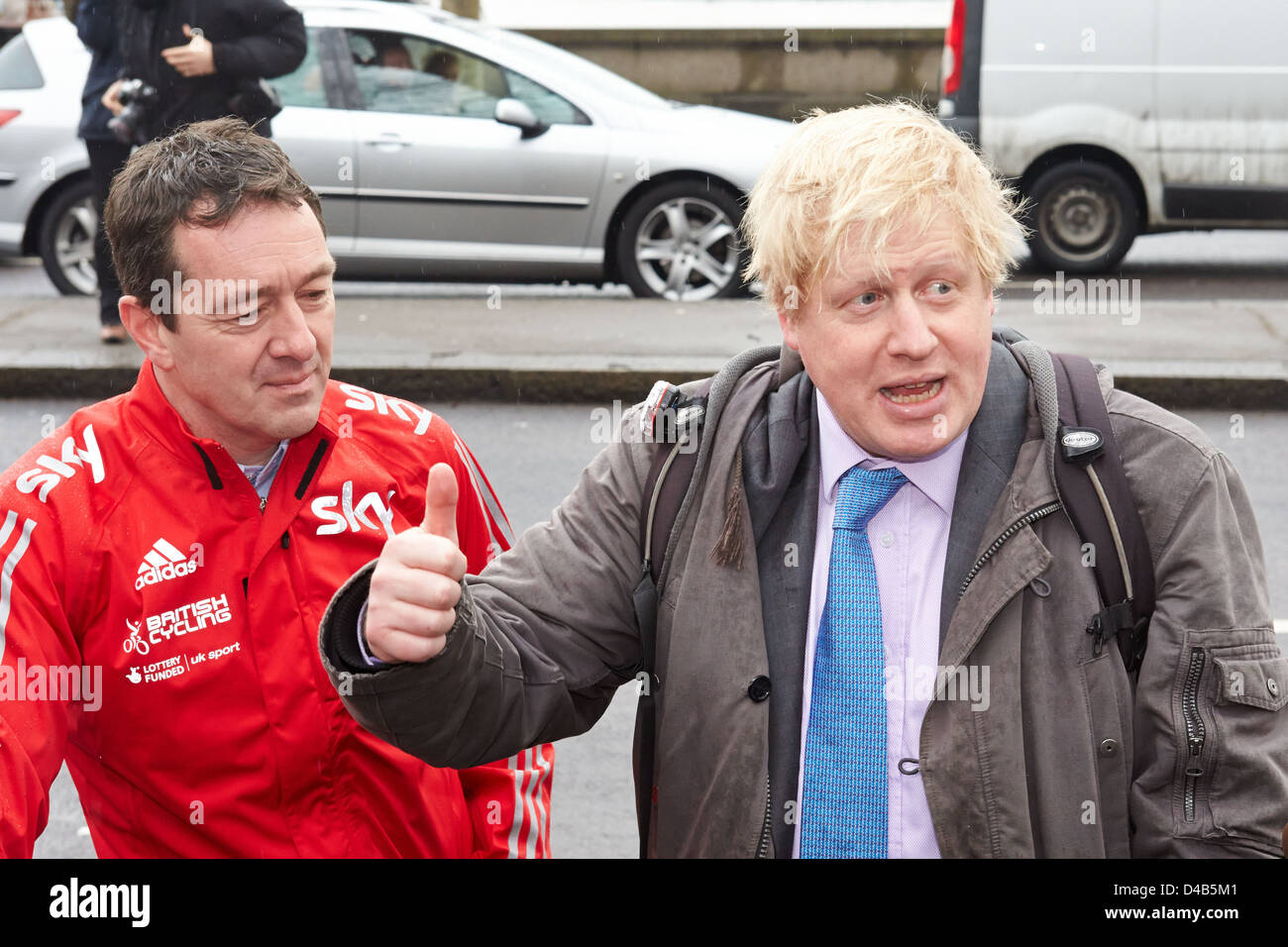 boris johnson cycling