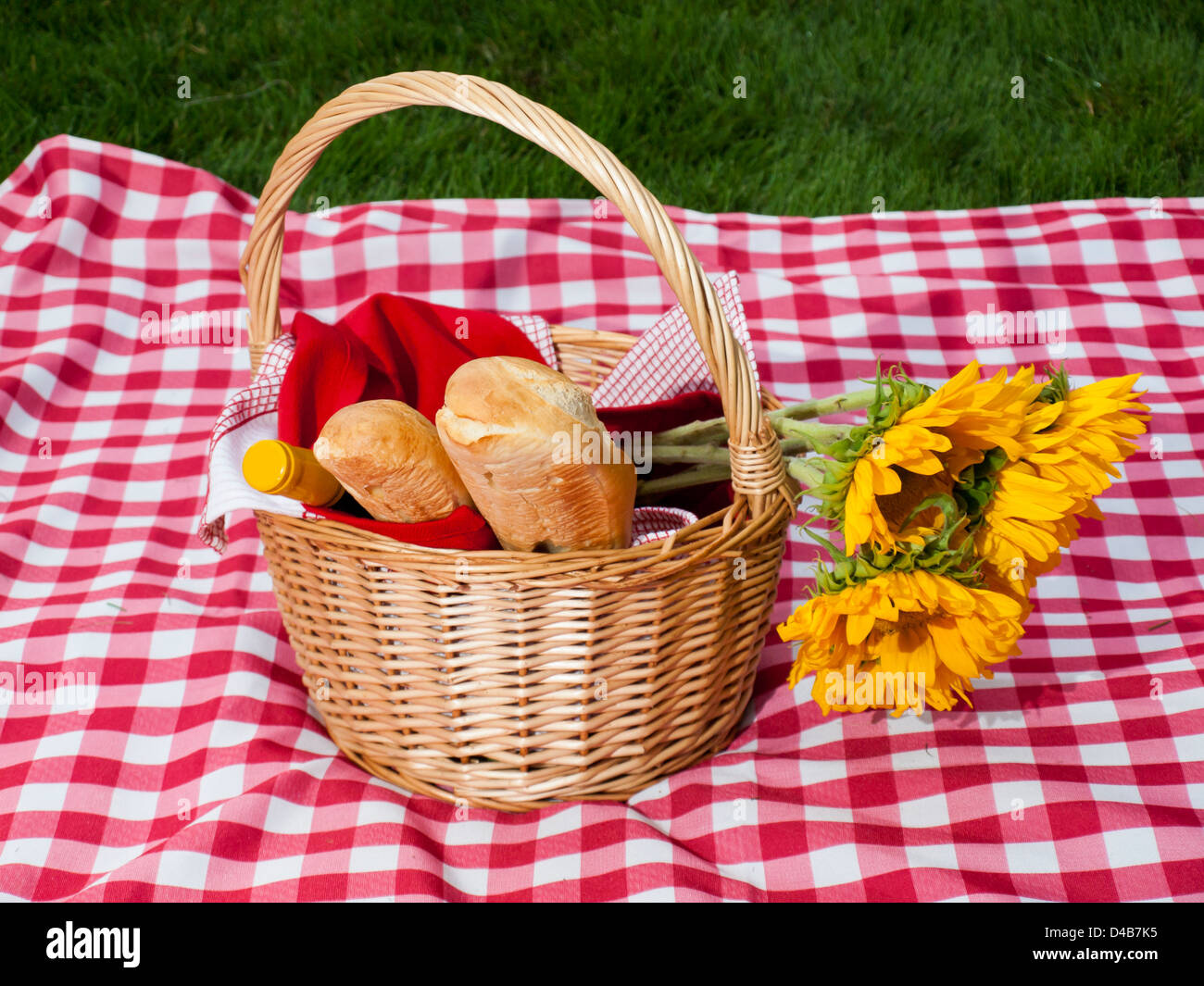 Picnic basket with fresh bread and wine Stock Photo Alamy