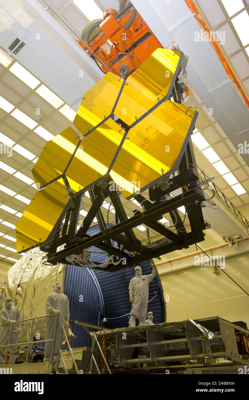 James b Space Telescope Mirrors Stock Photo Alamy
