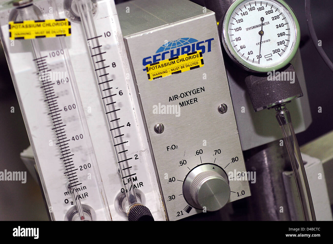 Close-up view air-oxygen mixer pressure gauge in on Cardiopulmonary bypass (CPB) also known as Heart-Lung Machine. Sudan Africa. Stock Photo