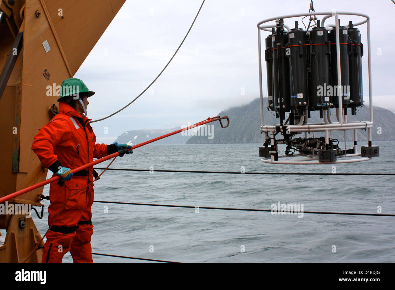 NASA’s ICESCAPE mission collected CTD Rosette samples in the Arctic ...