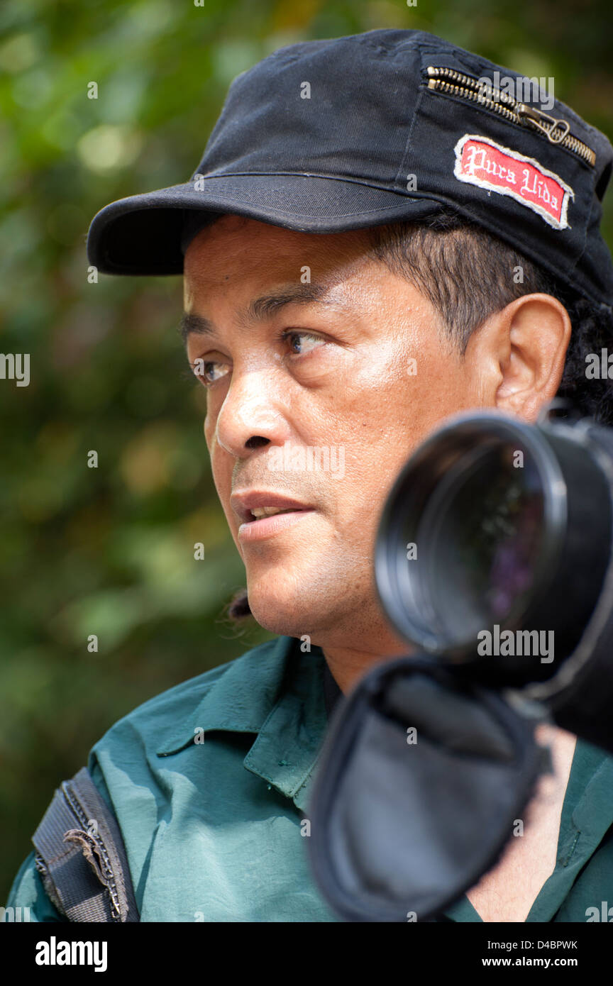 Tour guide with telescope in Manuel Antonio National Park, Costa Rica