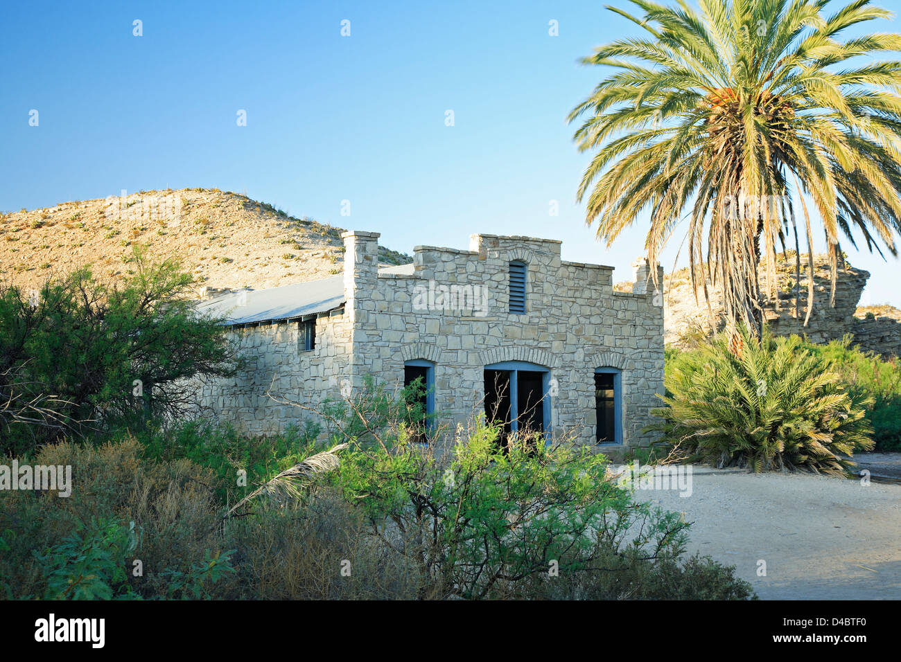 Ruins of historic J.O. Langford's general store and post office, Hot Springs Trail, Big Bend