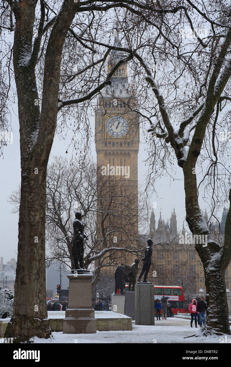 Big Ben On Parliament Square In A Snowy, Wintery Scene, In London ...