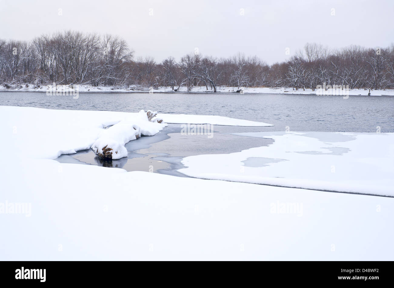 mississippi river at kaposia landing park in south saint paul minnesota in winter Stock Photo