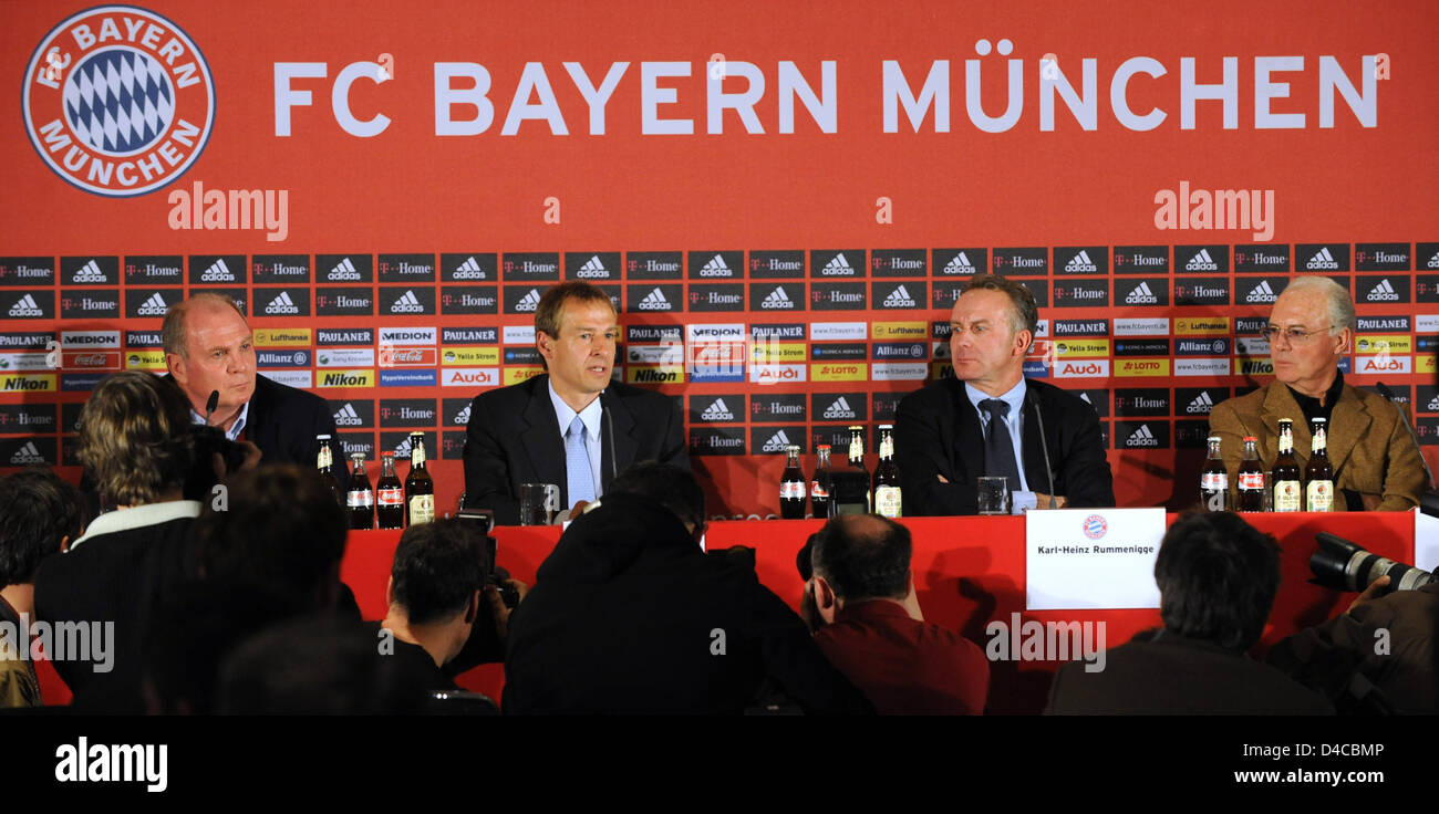 (L-R) Bundesliga club FC Bayern Munich general manager Uli Hoeness, incoming head coach Juergen Klinsmann, CEO Karl-Heinz Rummenigge and chairman of the supervisory board Franz Beckenbauer, pictured during the press conference in Munich, Germany, 11 January 2008. Klinsmann, former head coach of the German national team, will succeed outgoing Ottmar Hitzfeld from 01 July 2008 on. Ph Stock Photo