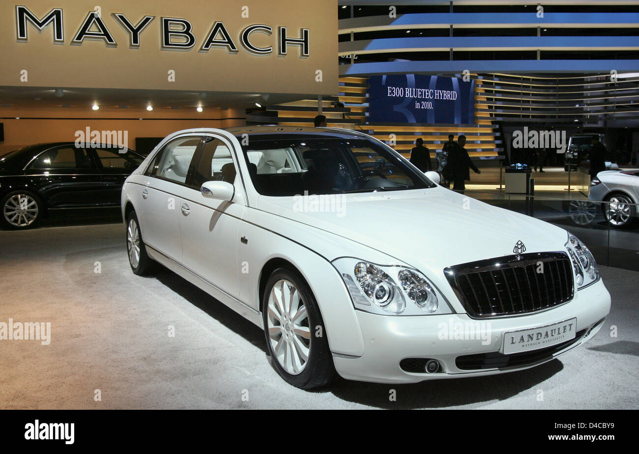 The picture shows a 'Maybach Landaulet' design car at the North American International Auto Show (NAIAS) at Cobo Center in Detroit, USA, 13 January 2008. Photo: BERND WEISSBROD Stock Photo