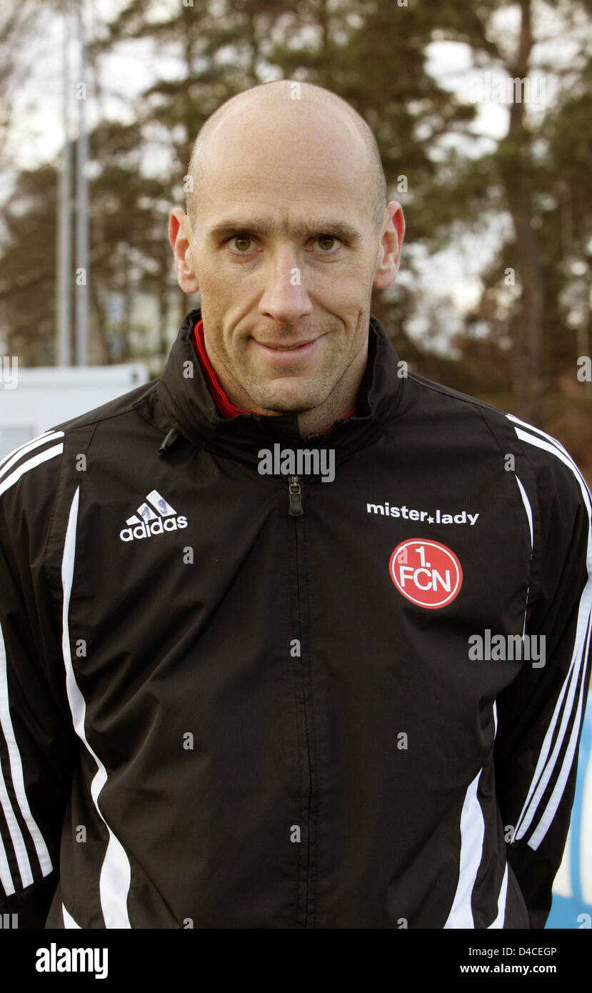 Czech national soccer player and newcomer of the Bundesliga club Nuremberg Jan Koller is pictured during a training in Nuremberg, Germany, 22 January 2008. Photo: Daniel Karmann Stock Photo