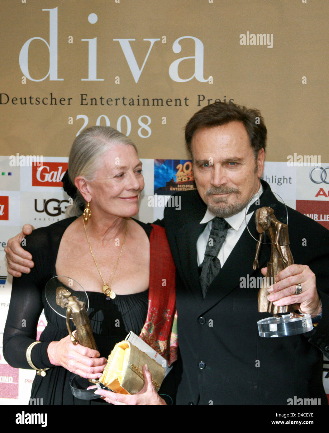 Italian actor Franco Nero and his wife British actress Vanessa Redgrave present their Diva awards at the Diva entertainment award gala in Munich, 24 January 2008. Both were admitted to the Diva 'Hall of Fame'. Alltogether 14 divas were awarded to artists and people in the media business in the categories Jury Award, Audience Award and 'Hall of Fame'. Photo: URSULA DUEREN Stock Photo