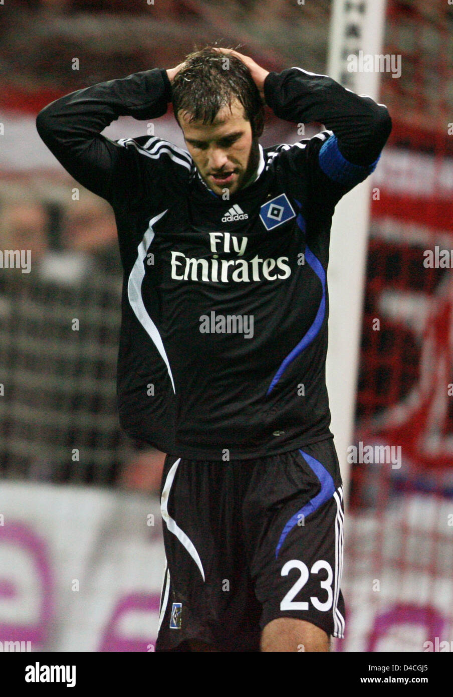 Rafael van der Vaart of Hamburg during the DFB Cup round of 16 match Stock  Photo - Alamy