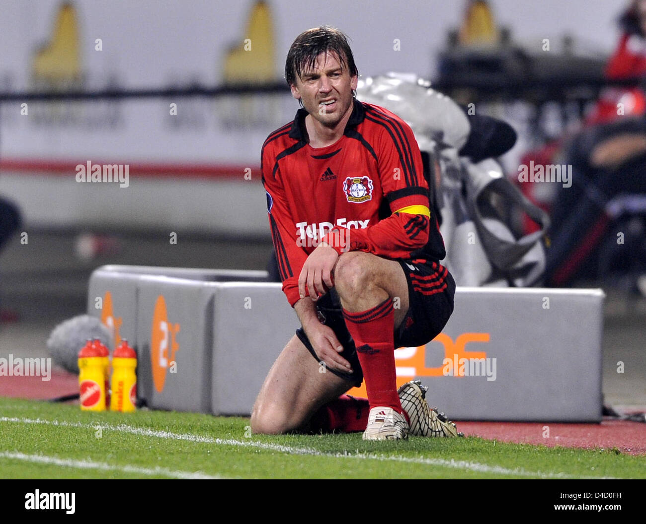Bayer Leverkusen Schneider 25番ユニフォーム GP4U2GgXMAASZe6.jpg