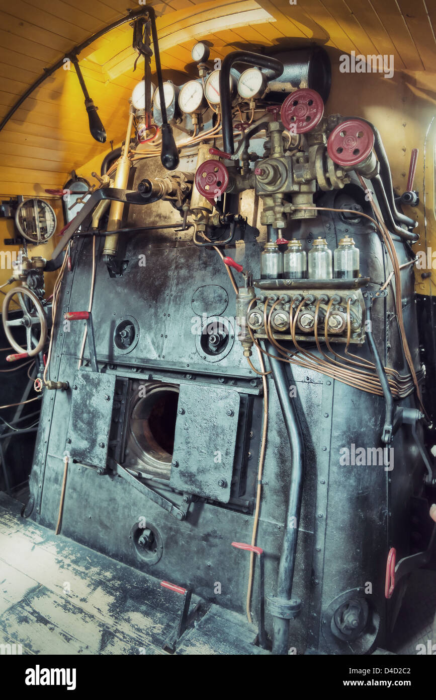 Steam Locomotive Cab Stock Photos & Steam Locomotive Cab Stock Images ...