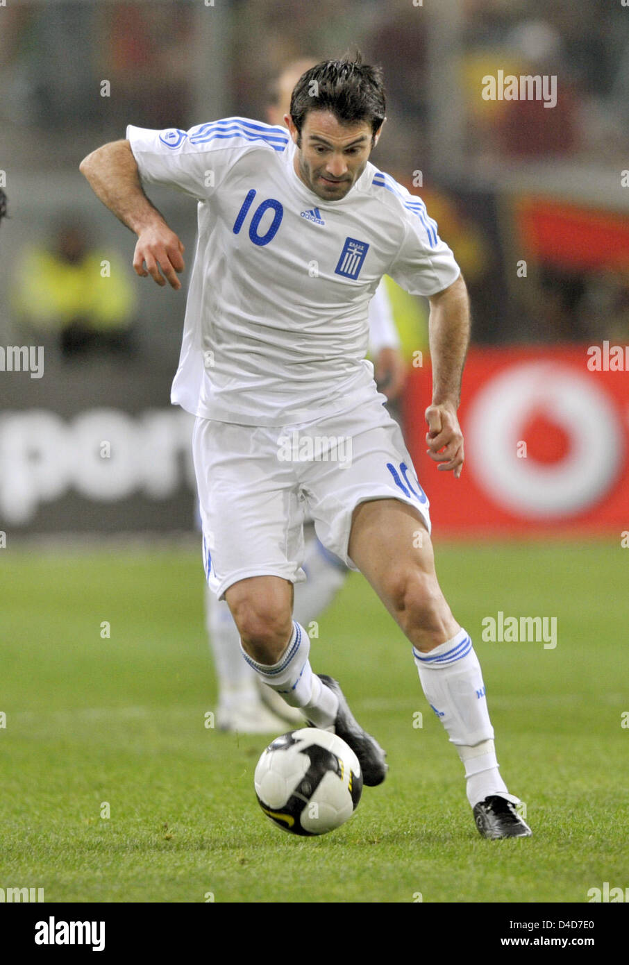 Greece's Georgios Karagounis is on the ball in the test cap Portugal v Greece at LTU Arena stadium in Duesseldorf, Germany, 26 March 2008. Greece defeated Portugal 2-1. Photo: Achim Scheidemann Stock Photo