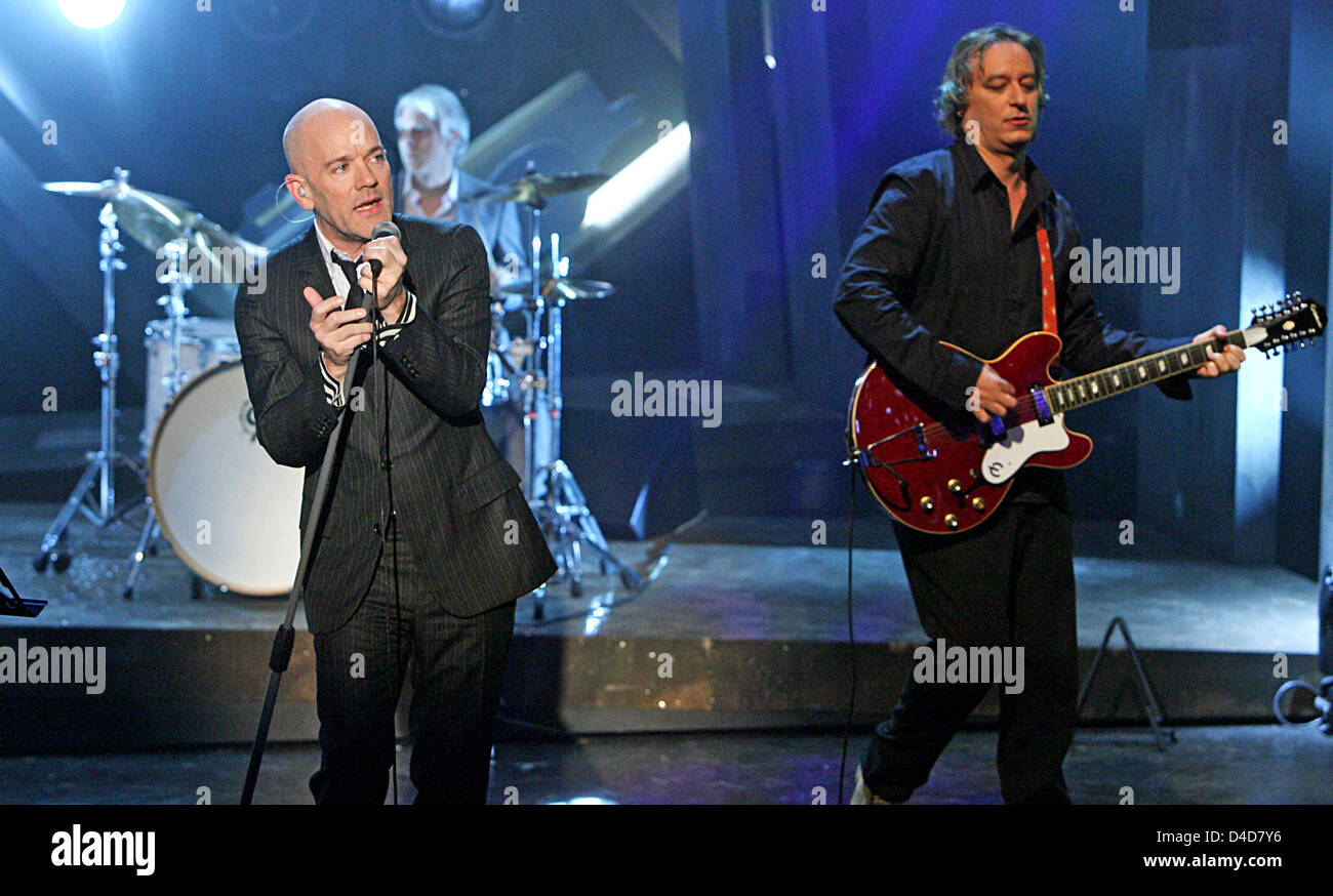 R E M Band High Resolution Stock Photography And Images Alamy