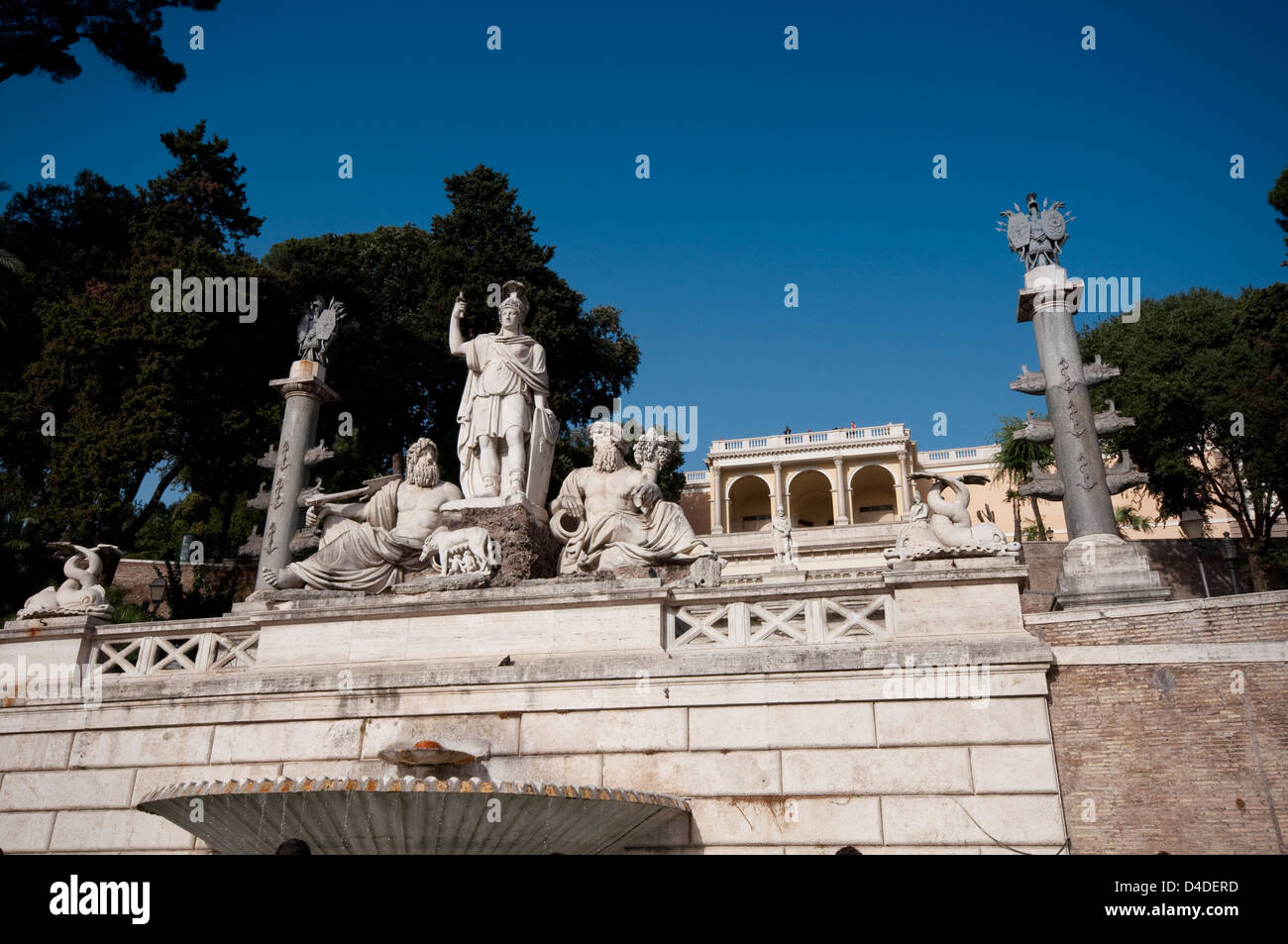Fountain of the goddess roma hi-res stock photography and images - Alamy