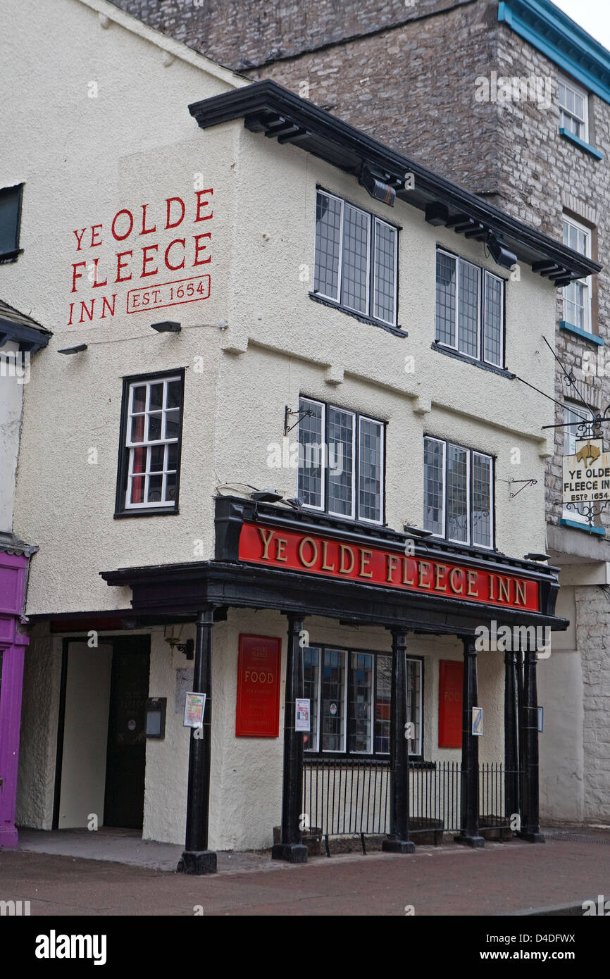 Pub in kendal hires stock photography and images Alamy