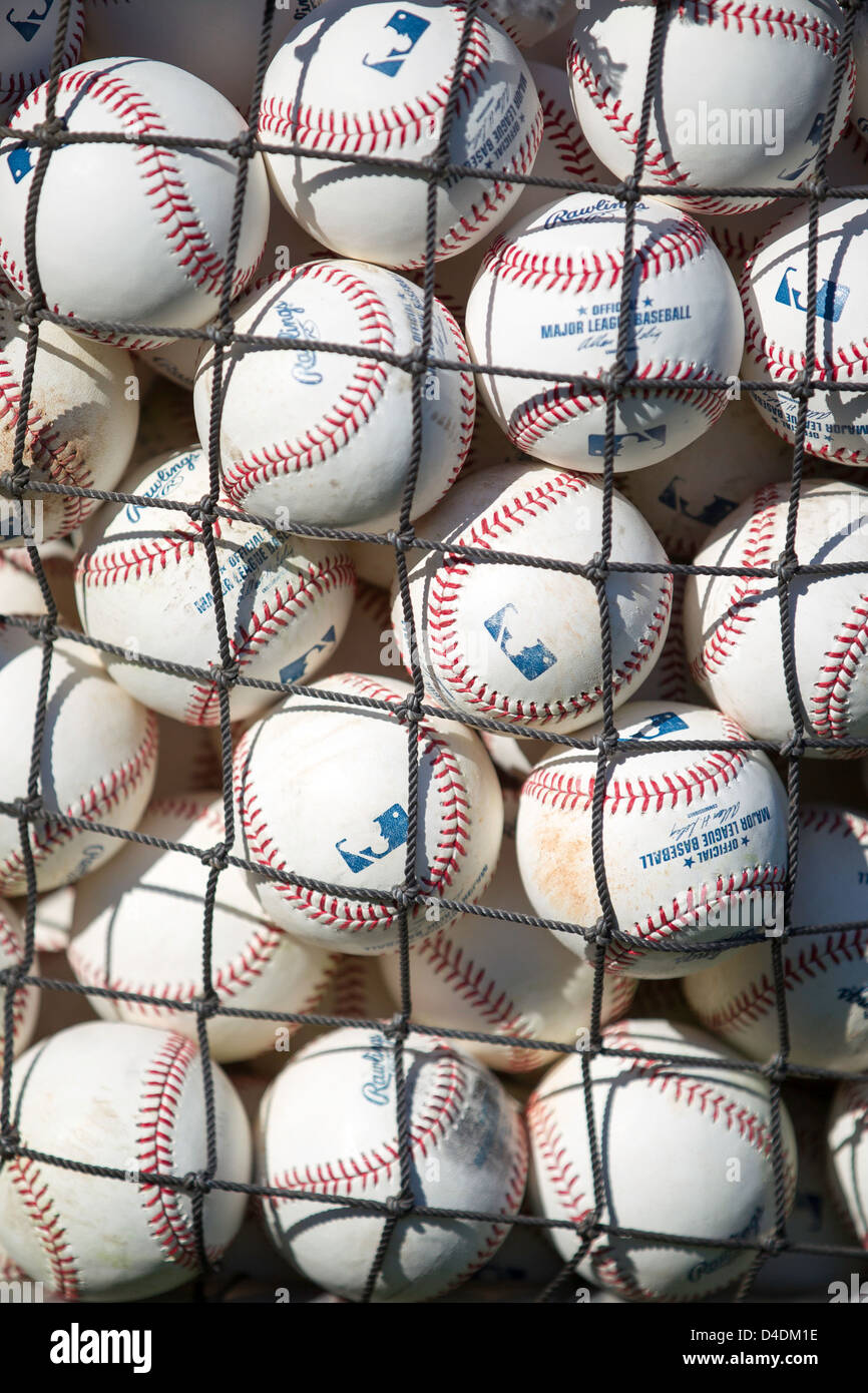 baseball ball basket