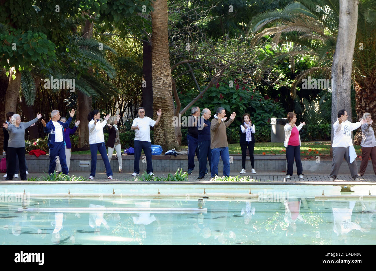 Women park doing tai chi hi res stock photography and images Alamy