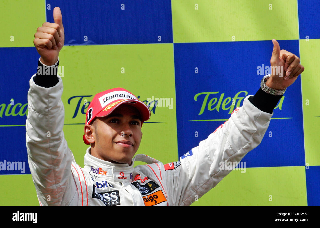 British Formula One driver Lewis Hamilton of McLaren Mercedes cheers about his third place in the Formula 1 Grand Prix of Spain at Circuit de Catalunya in Montmelo near Barcelona, Spain, 27 April 2008. Photo: FELIX HEYDER Stock Photo