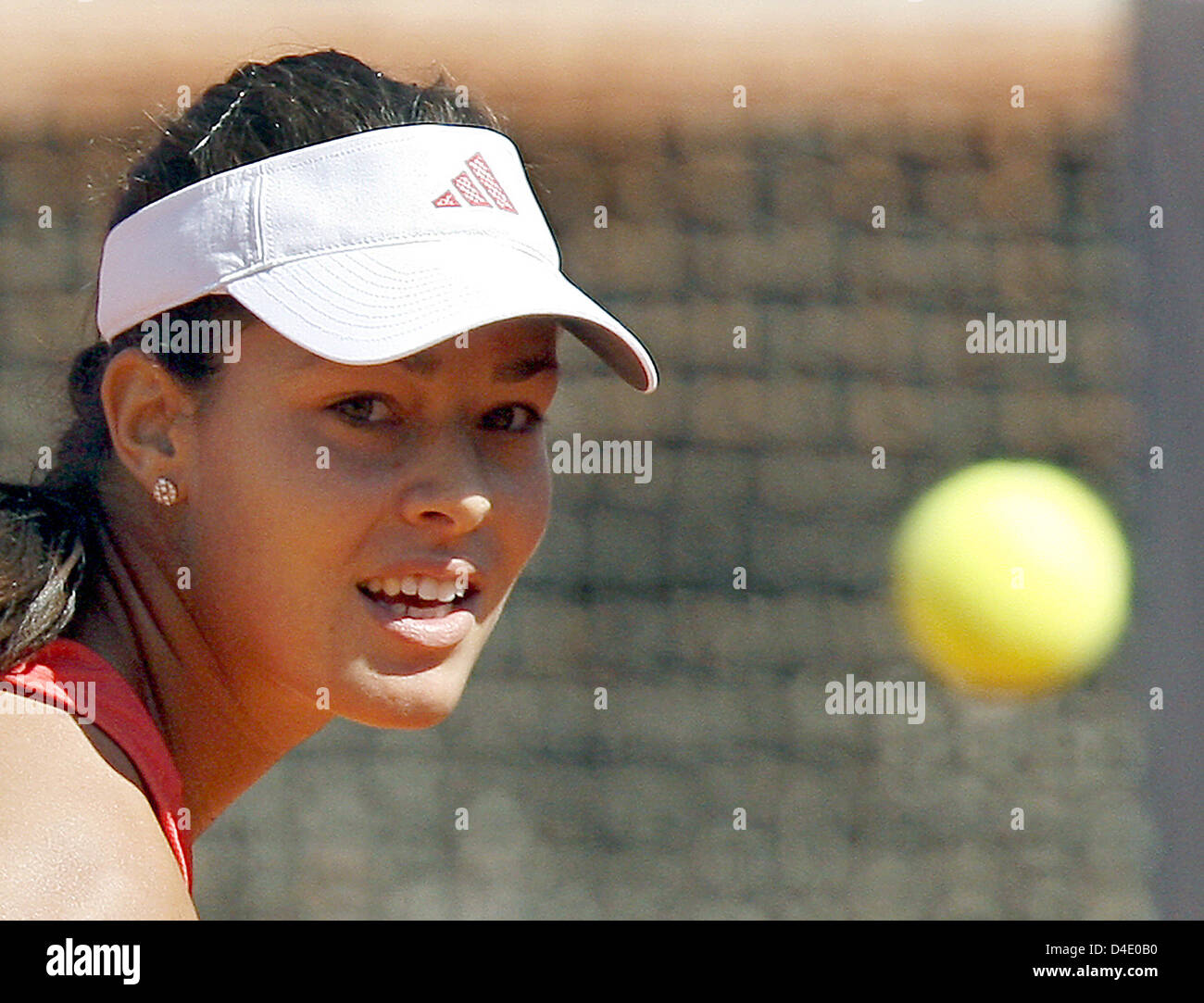 Ana Ivanovic of Serbia returns a backhand to Agnes Szavay of Hungary in their WTA German Open quarter-finals match in Berlin, Germany, 09 May 2008. Photo: Wolfgang Kumm Stock Photo