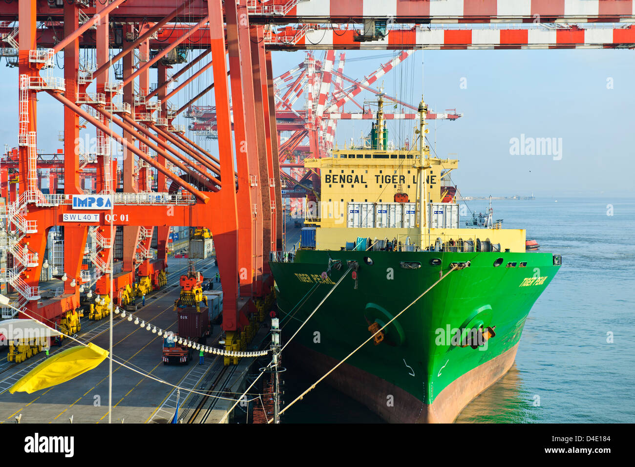 Colombo Port Authority Container Terminal,Gantry Cranes,Ships Unloading