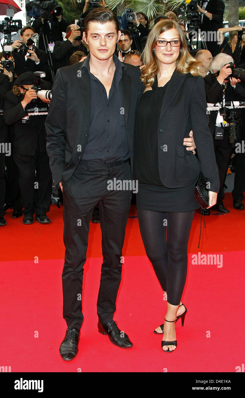 British actor Sam Riley and his girfriend Geman actress Alexandra Maria Lara, who is a member of the jury, arrive for the premiere of 'Un Conte De Noel' at Palais des Festivals during the 61st Cannes Film Festival in Cannes, France, 16 May 2008. Photo: Hubert Boesl Stock Photo