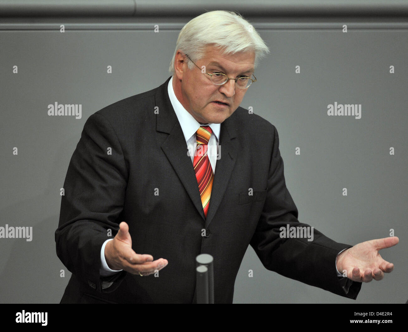 German Foreign Minister Frank-Walter Steinmeier delivers a speech during a special hearing of the German Bundestag in Berlin, Germany, 07 October 2008. German federal cabinet has agreed on the 14-month-extention of the Afghanistan mandate and an additional deployment of 1,000 soldiers, then numbering 4,500 in total. The decision has yet to be ratified by the German Bundestag. Photo Stock Photo