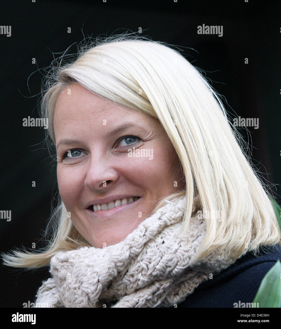 Princess Mette-Marit of Norway visits the Telemark region town Kragero Norway, 09 October 2008.  The Crown Prince Couple is on a three-day tour through the country. Photo: Albert Nieboer (NETHERLANDS OUT) Stock Photo