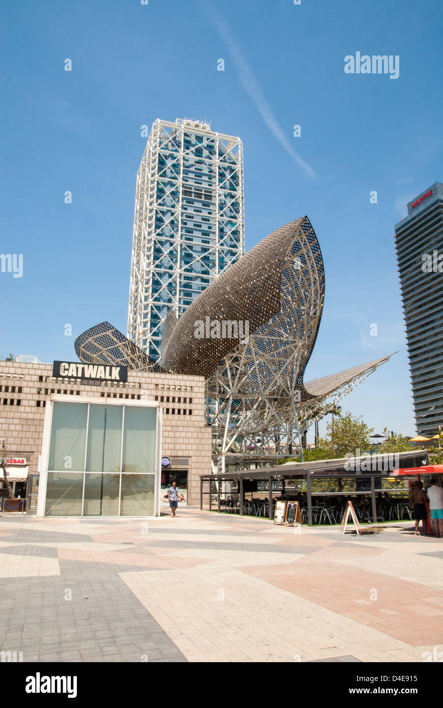 Spain, Catalonia, Barcelona, shopping mall or Peix Ballena (Whale) by Frank O. Gehry in the Olympic Village marina Stock Photo
