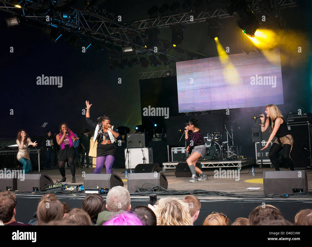The Boxettes playing live at Shambala Festival in Britain Stock Photo