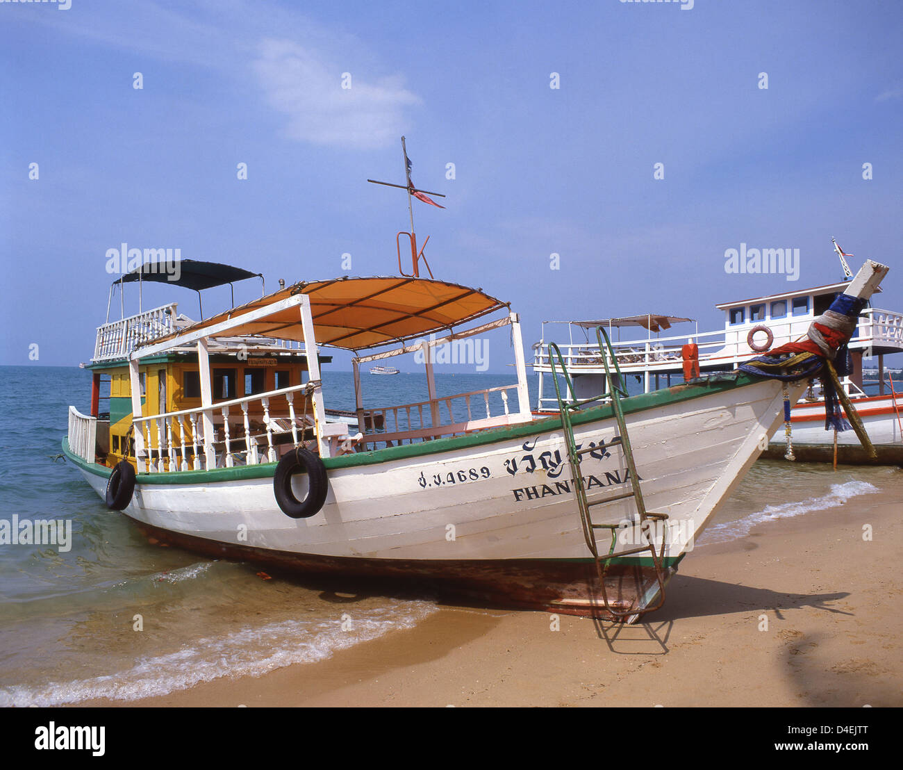 Tradtional wooden boat on Pattaya Beach, Pattaya, Chonburi Province