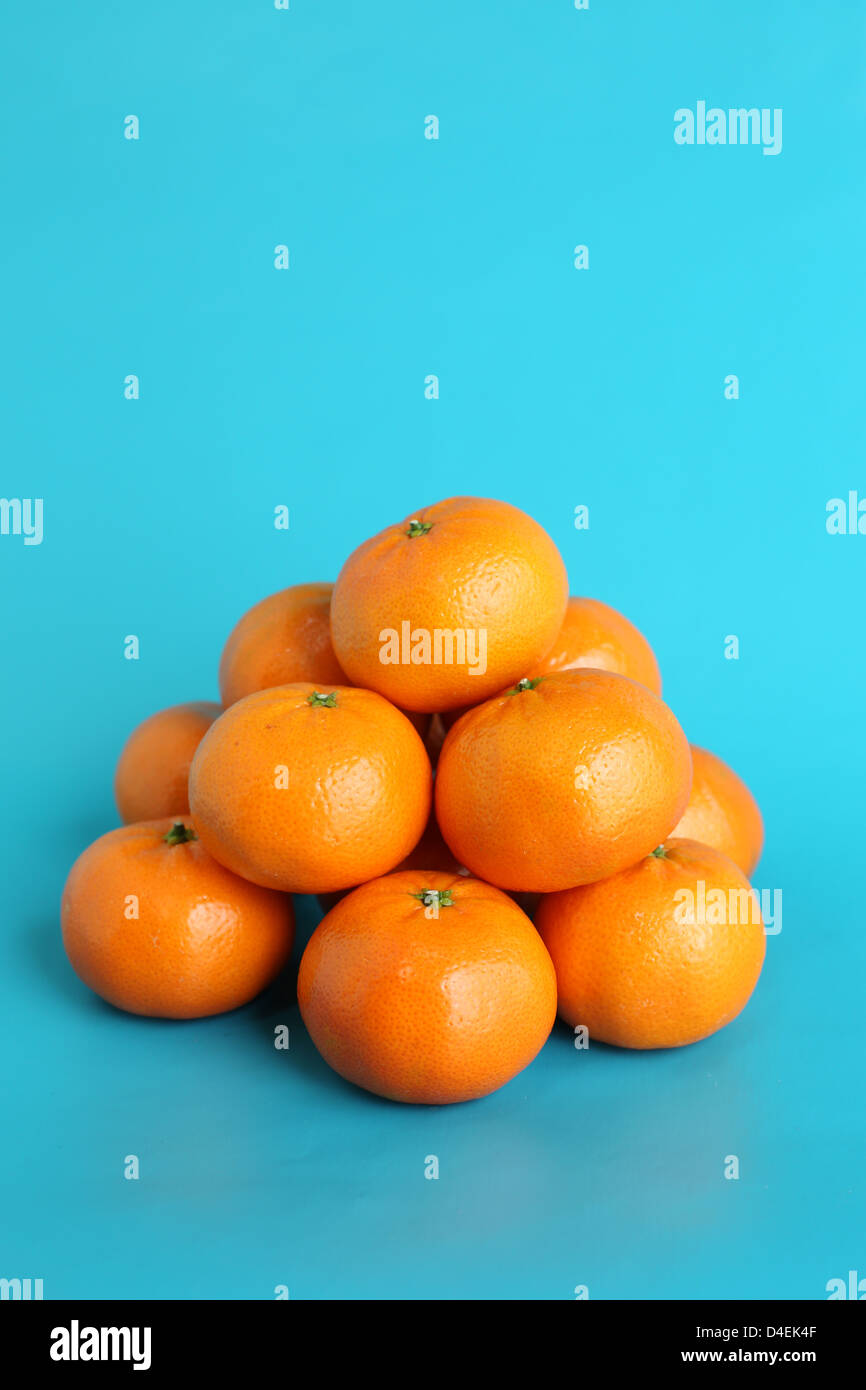 A pile of clementine cuties mandarin oranges Stock Photo Alamy