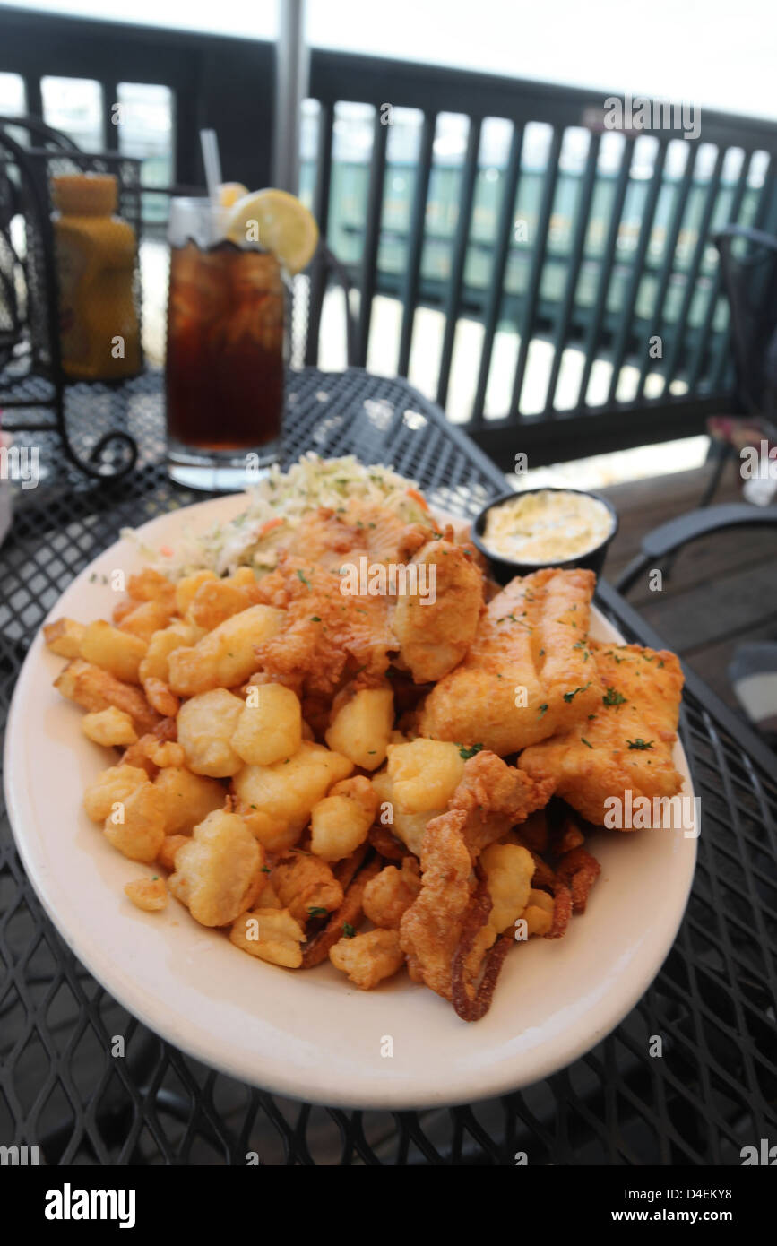 Seafood lunch on the deck at Archer's on the Pier restaurant, Rockland, Maine Stock Photo