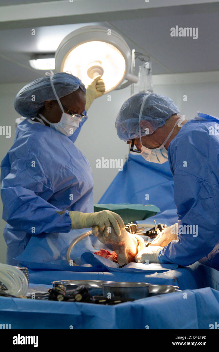 orthopedic surgery in MSF Hospital Port-au-Prince Haiti Stock Photo