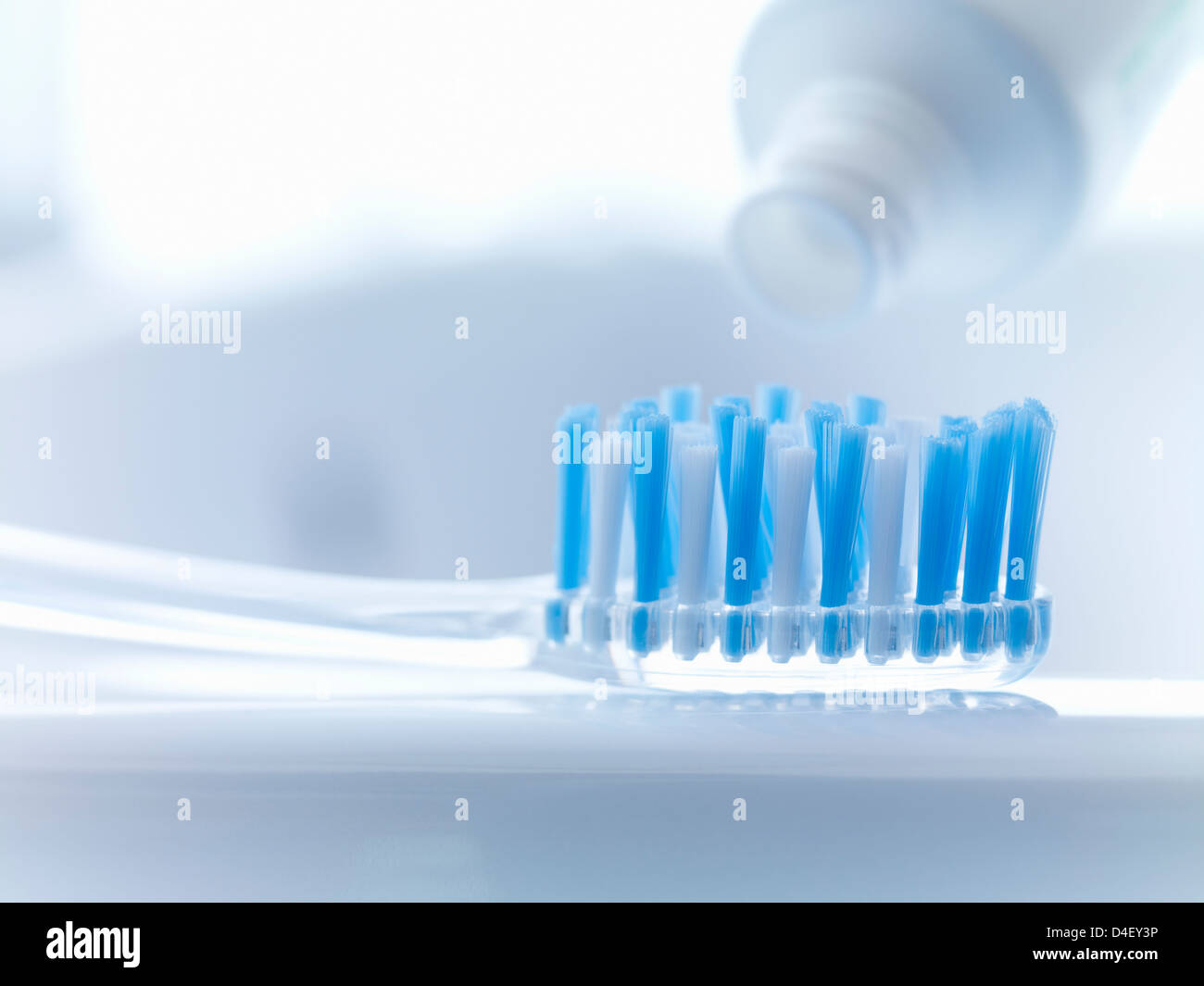 Toothbrush and toothpaste water hires stock photography and images Alamy